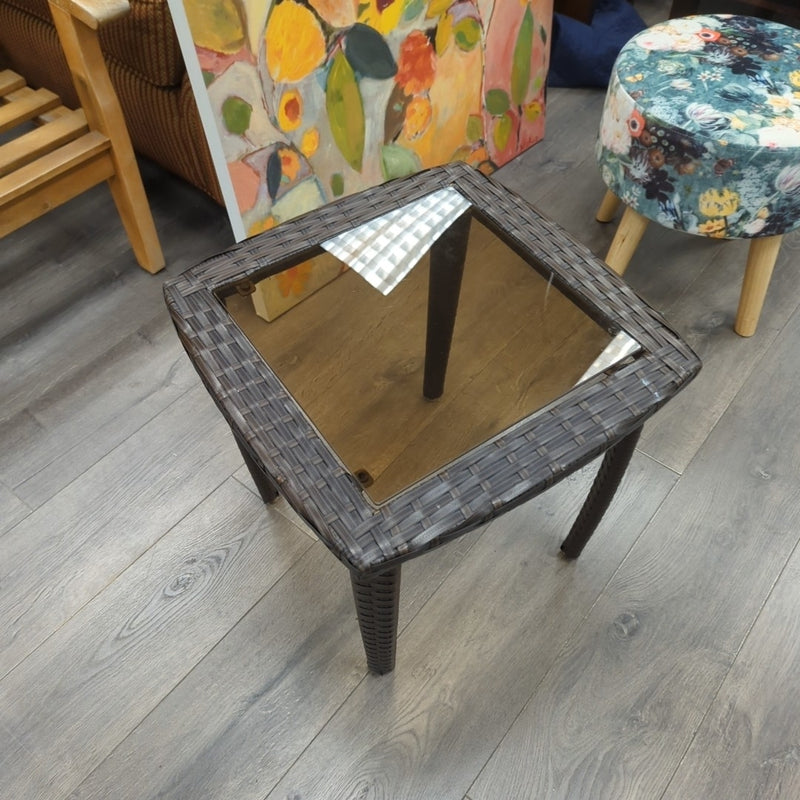 GLASS TOP PATIO END TABLE
