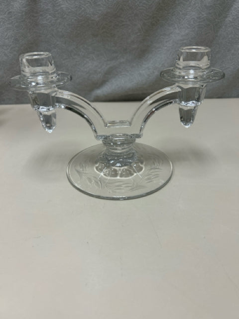 CLEAR GLASS DUAL CANDLE STAND