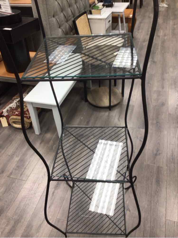 METAL/GLASS CURVY SHELF