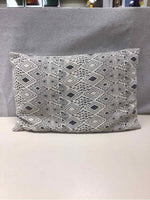 BLACK/WHITE TRIANGLES PILLOW
