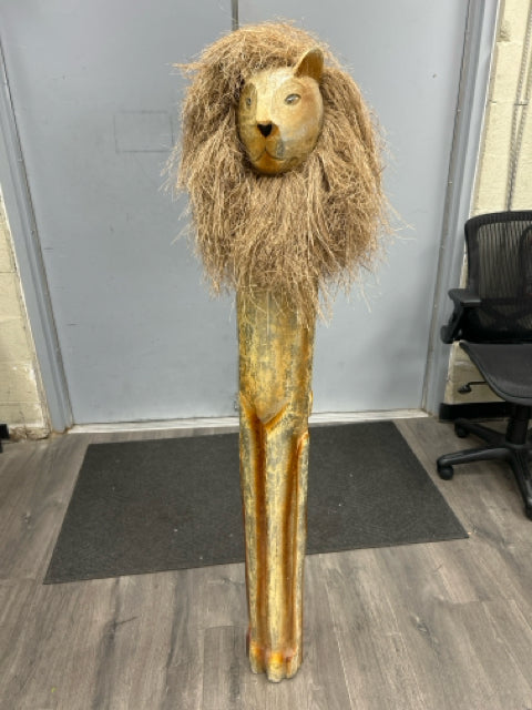 WOOD TALL LION HEAD