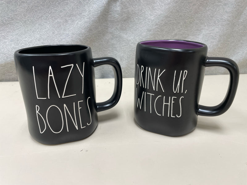 2 HALLOWEEN COFFEE MUGS