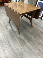 WOOD DROPLEAF TABLE W/3 LEAVES