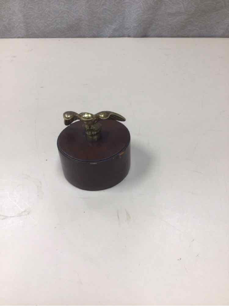 LEATHER WRAP BASE W/GOLD EAGLE