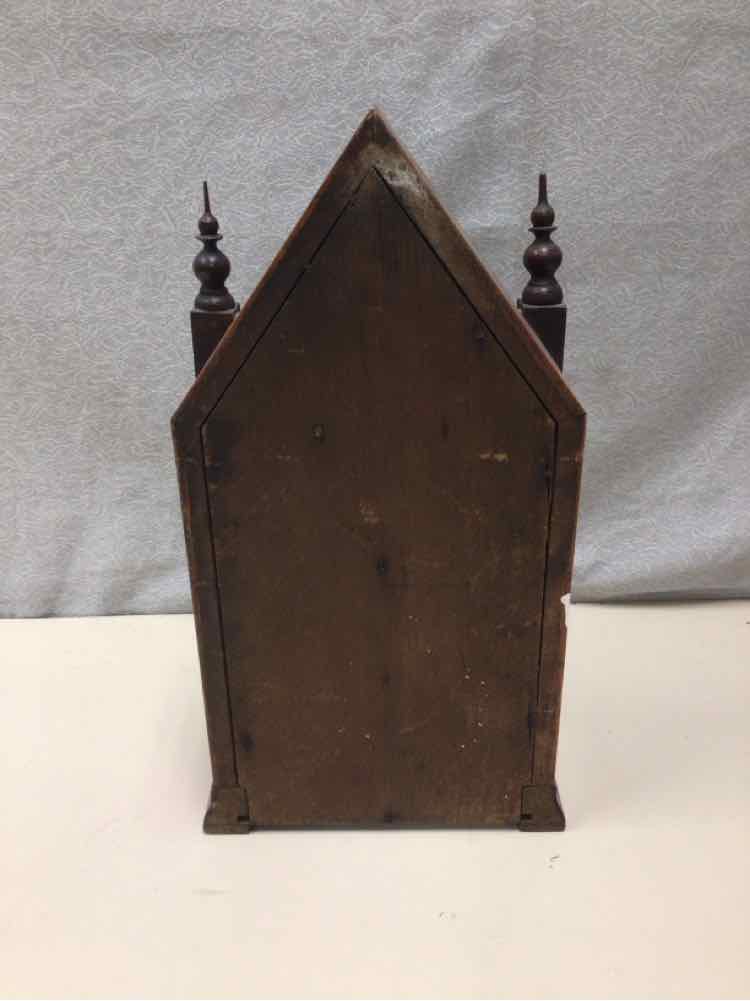 ANTIQUE GOTHIC MANTLE CLOCK