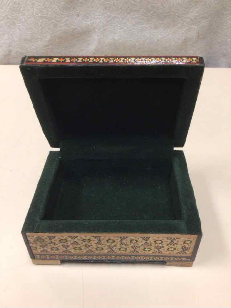 SMALL COWBOY THEME BOX