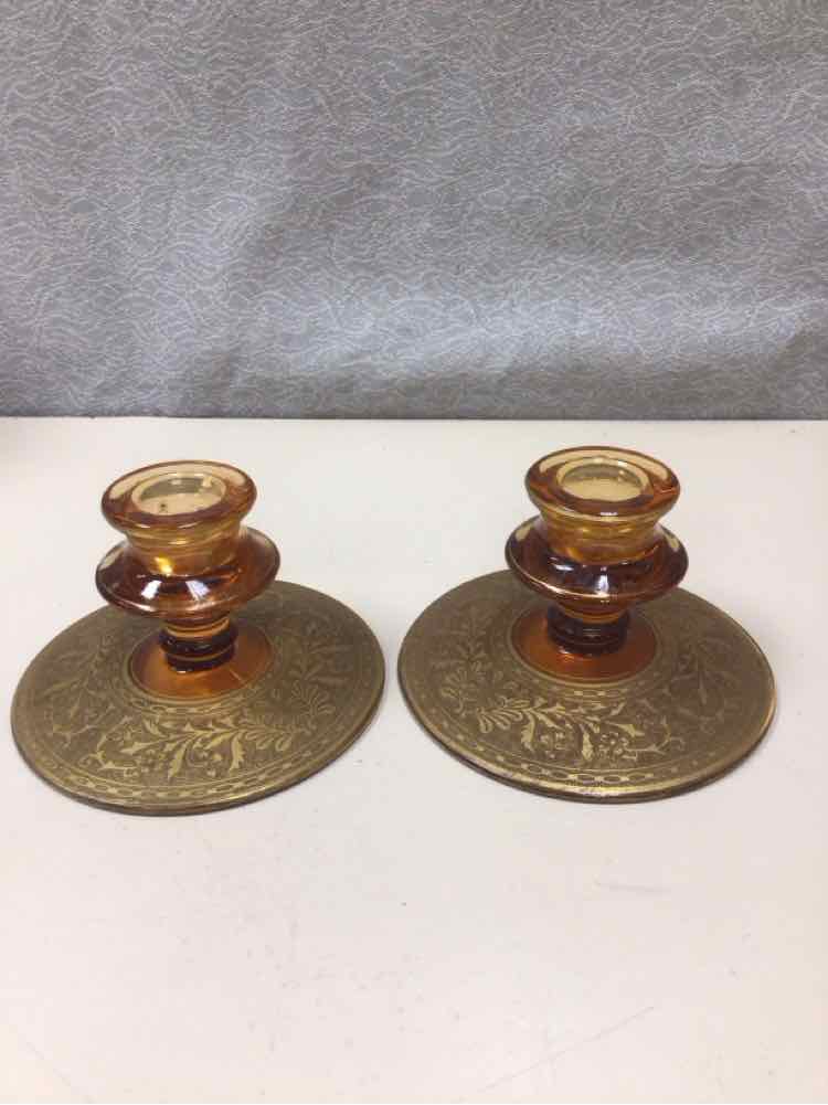 AMBER GLASS W/GOLD CANDLESTICKS