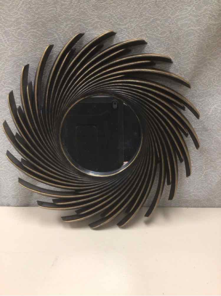 GOLD PLASTIC SPIRAL MIRROR