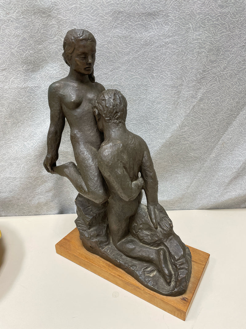 IRON MAN & WOMAN STATUE