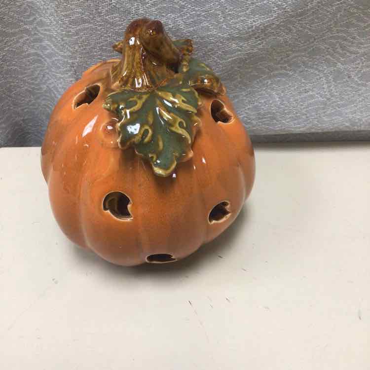 ORANGE PUMPKIN TEALIGHT