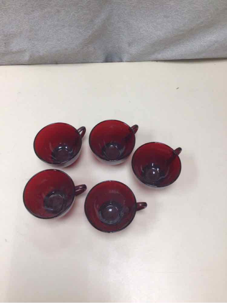 5 RED TEACUPS