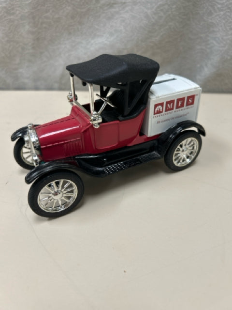 RED BLACK VINTAGE CAR MODEL