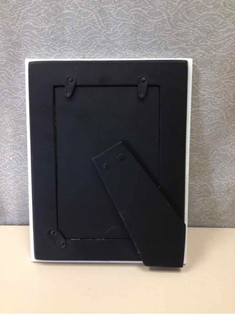 WHITE  MARBLE PICTURE FRAME