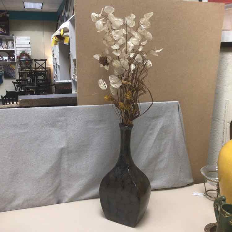 DARK BASE VASE W/FILLER