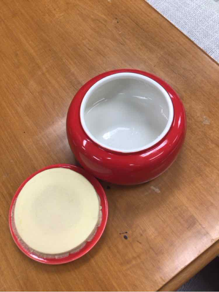 RED ASIAN JAR W/LID