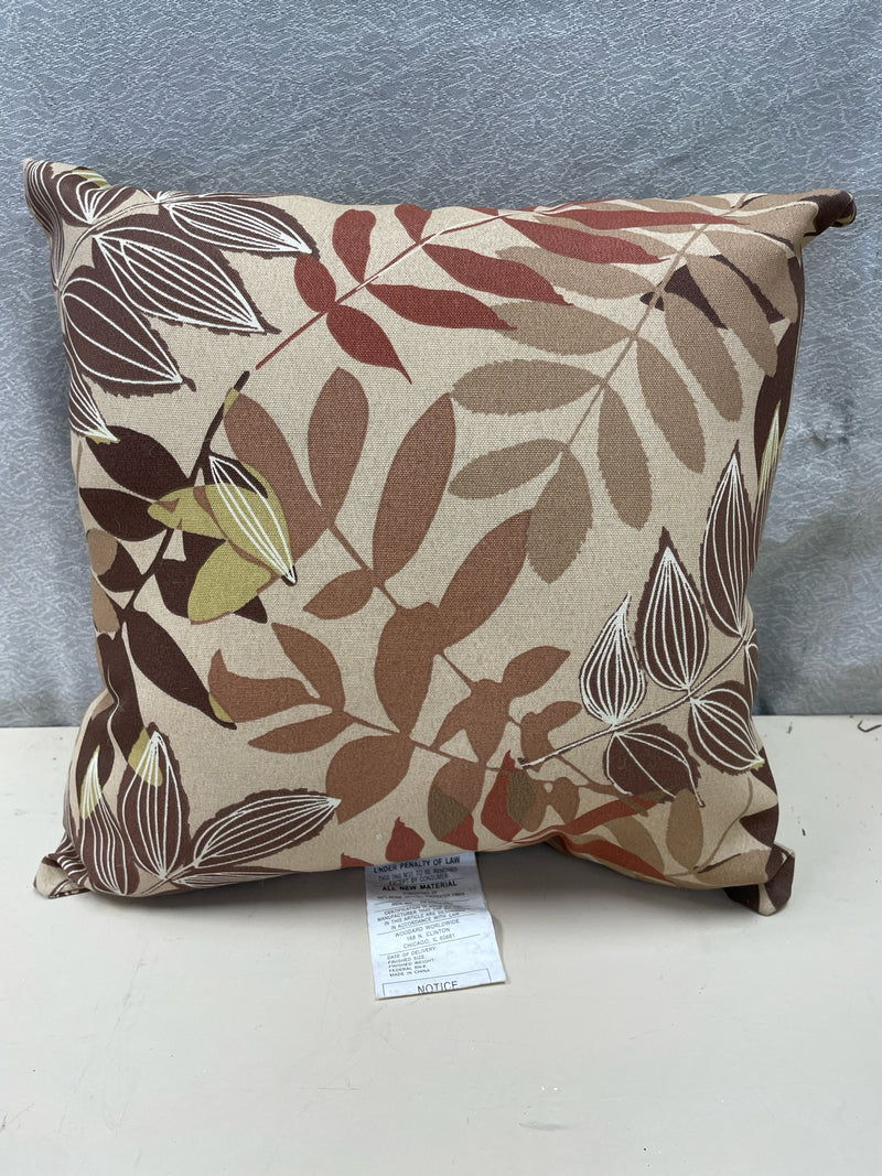 BROWN LEAF PILLOW