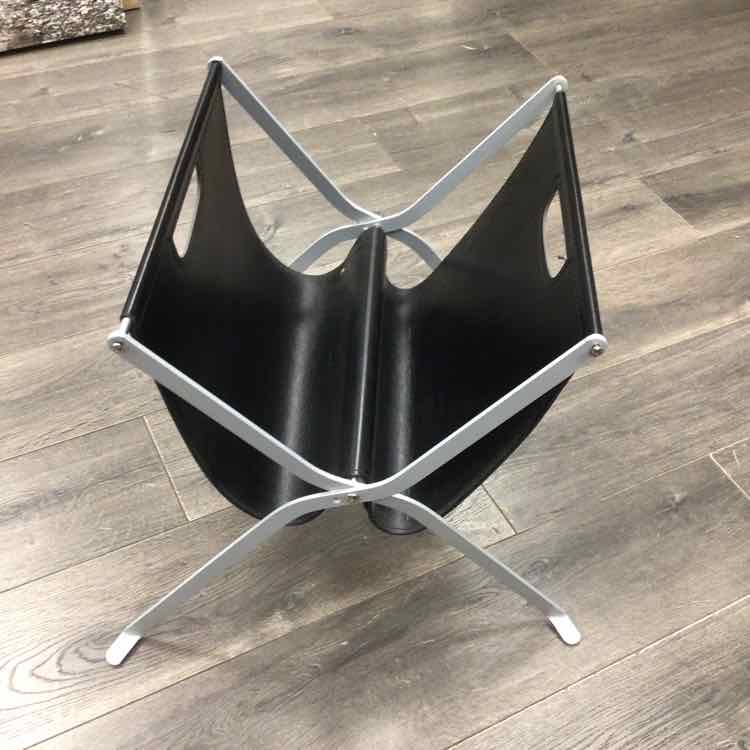 BLACK LEATHER METAL MAGAZINE RACK
