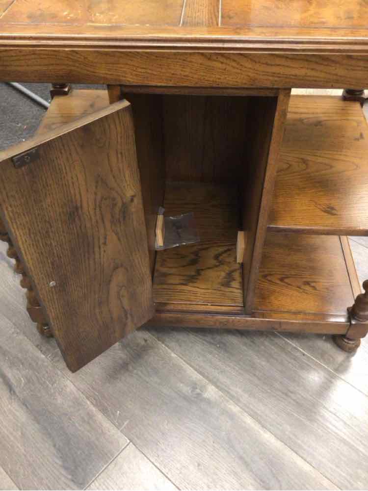 SPINDLE LEG PINE SIDE STAND