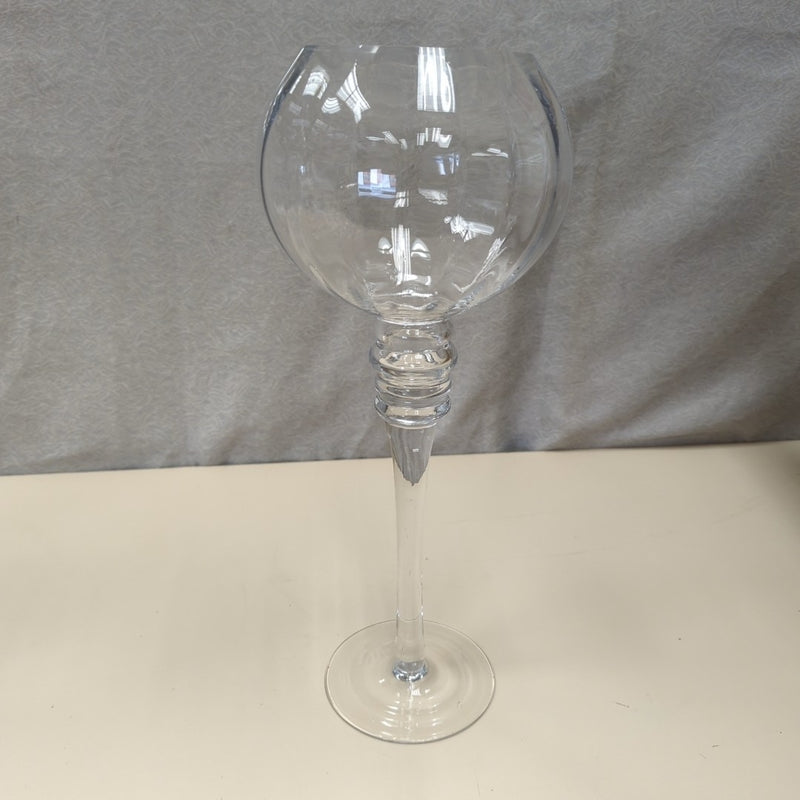 TALL GLASS CANDLEHOLDER