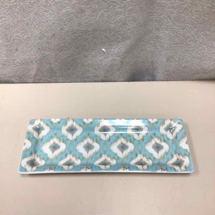 BLUE WHITE CERAMIC TRAY