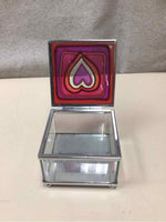 GLASS TRINKET BOX W/HEARTS