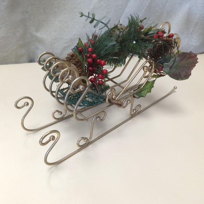 GOLD METAL SLEIGH W/FILLER