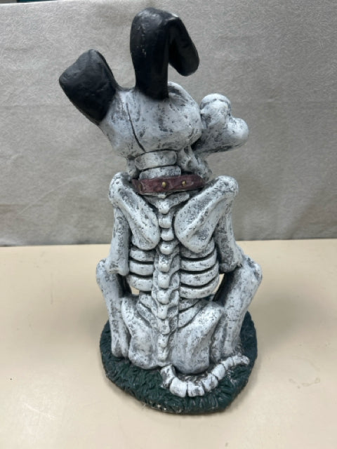 CERAMIC DOG W/BONE