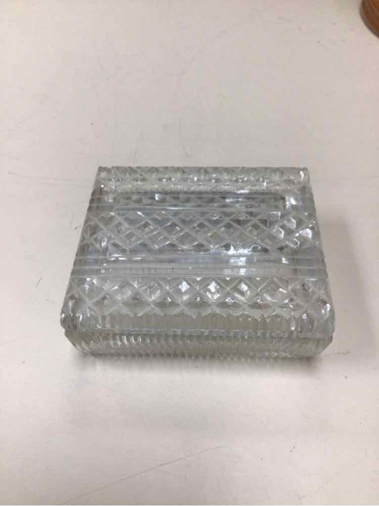 SMALL CRYSTAL TRINKET BOX