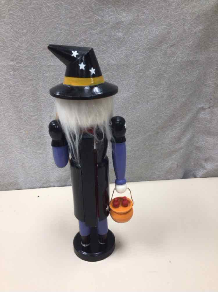 WITCH NUTCRACKER