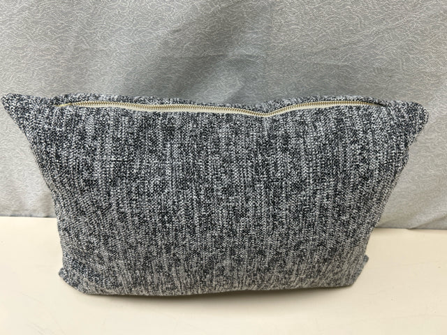 GREY WHITE PILLOW