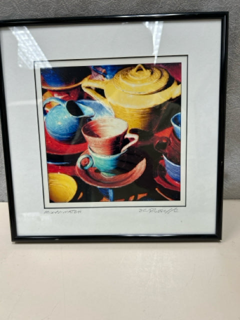 MULTI-COLOR CUPS PIC