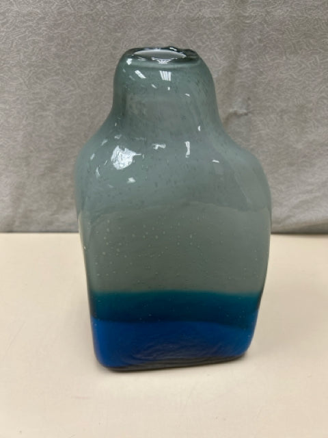 GREY VASE W/BLUE GLASS VASE