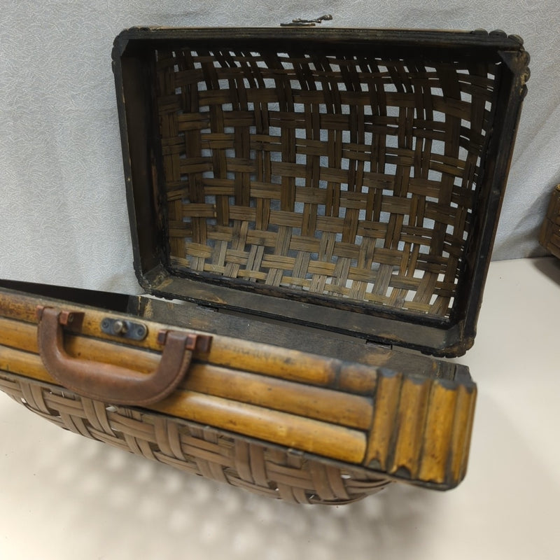 BROWN WOVEN TRUNK