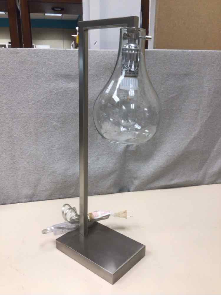 MODERN CLEAR GLASS TABLE LAMP