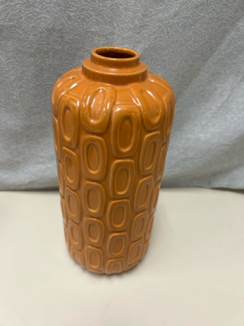 ORANGE CERAMIC VASE W/DESIGN