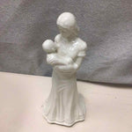 CREAM MOTHER/CHILD STATUE