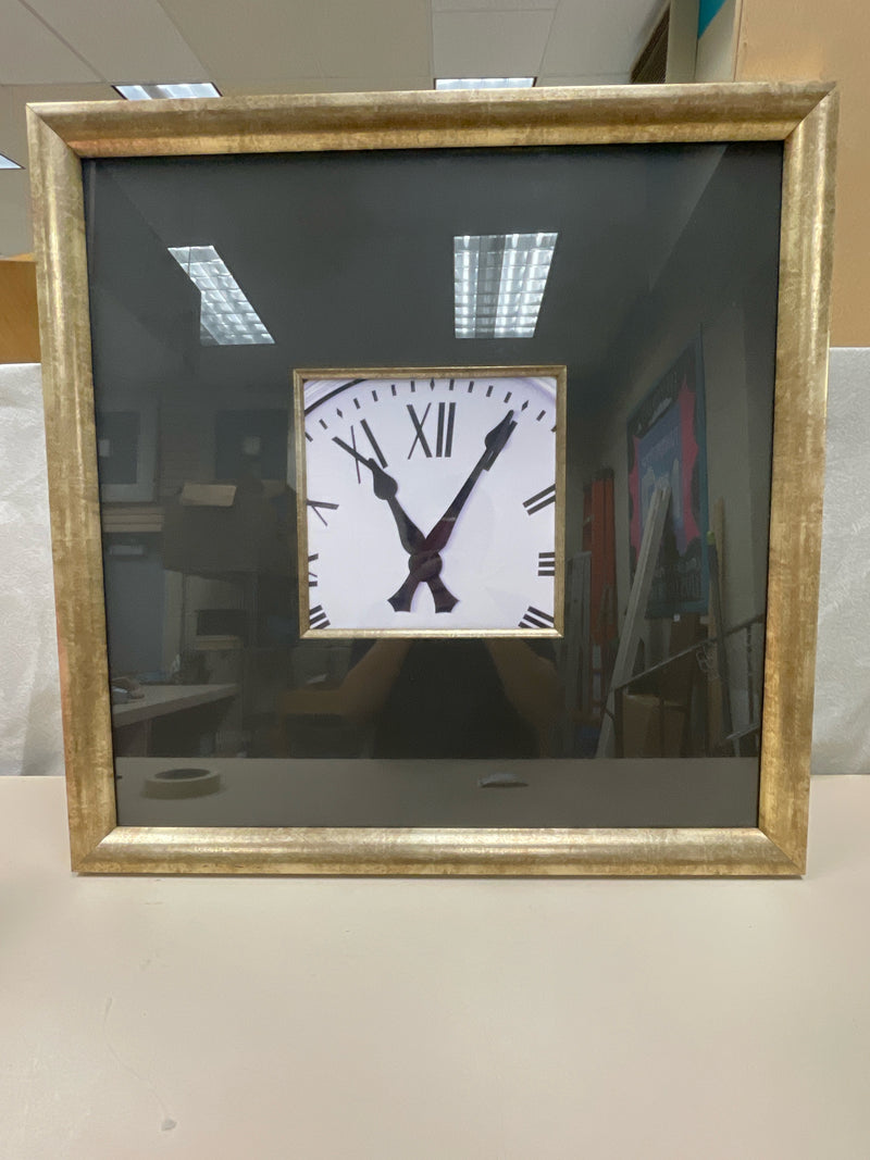 BLACK/GOLD FRAME CLOCK PIC