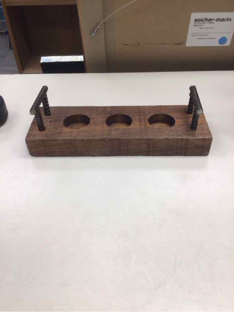 WOOD 3 HOLE CANDLE HOLDER
