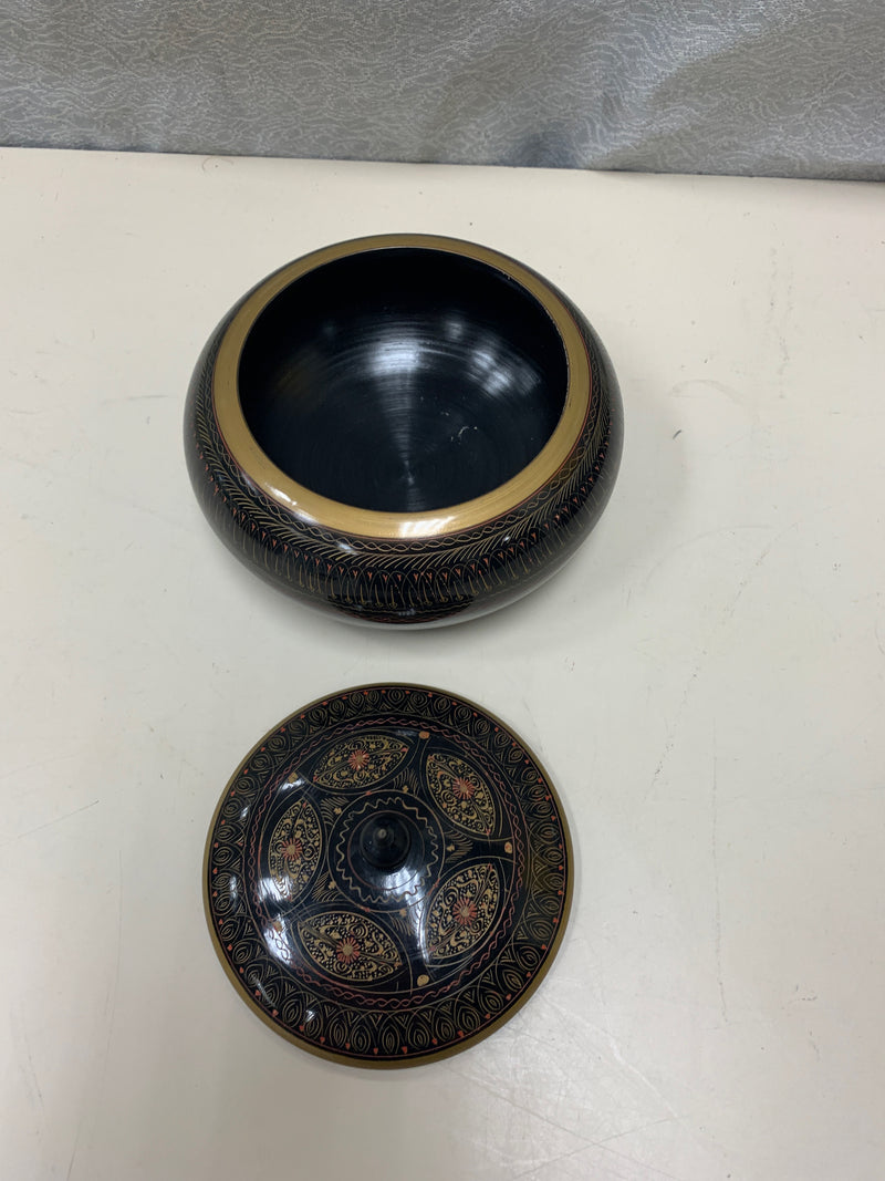 BLACK GOLD DESIGN ROUND BOX