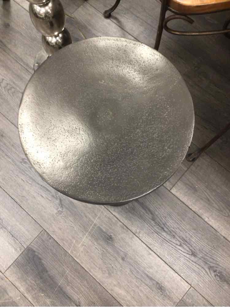 BLACK DRINK TABLE