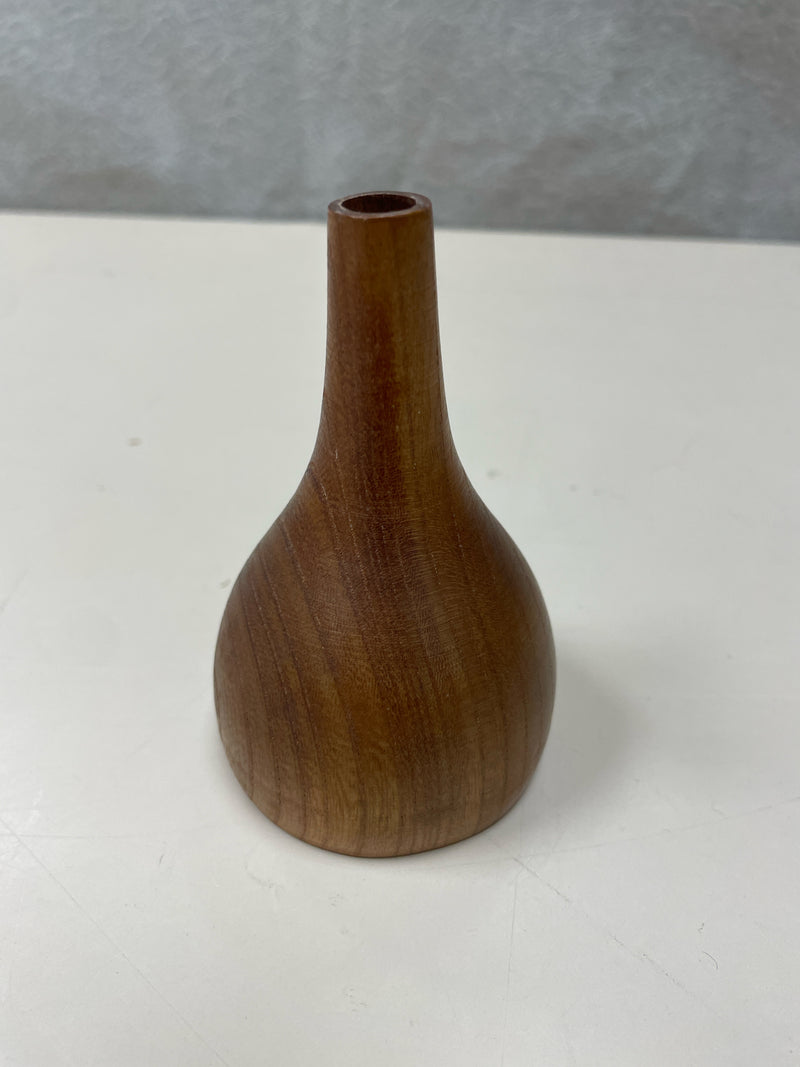MINI JAPANESE CARVED VASE