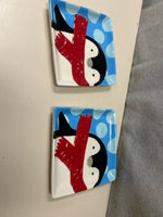 2 SQUARE PENGUIN PLATES