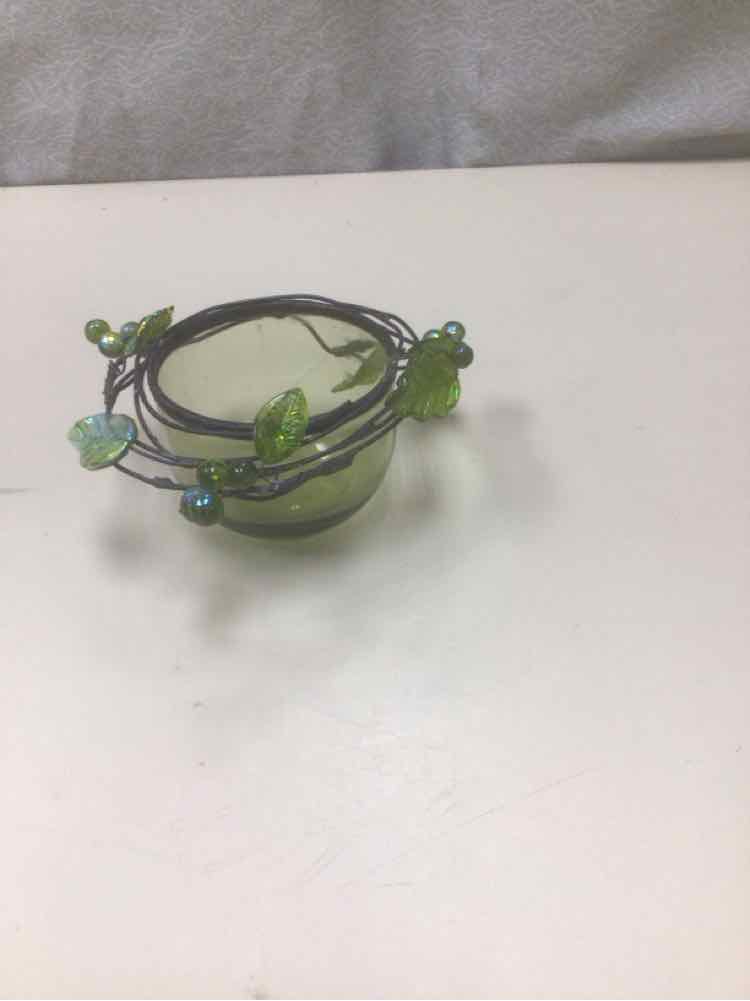 MINI GREEN GLASS LEAF BOWL