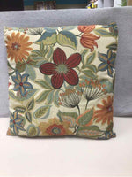WHITE/FLORAL PATTERN PILLOW