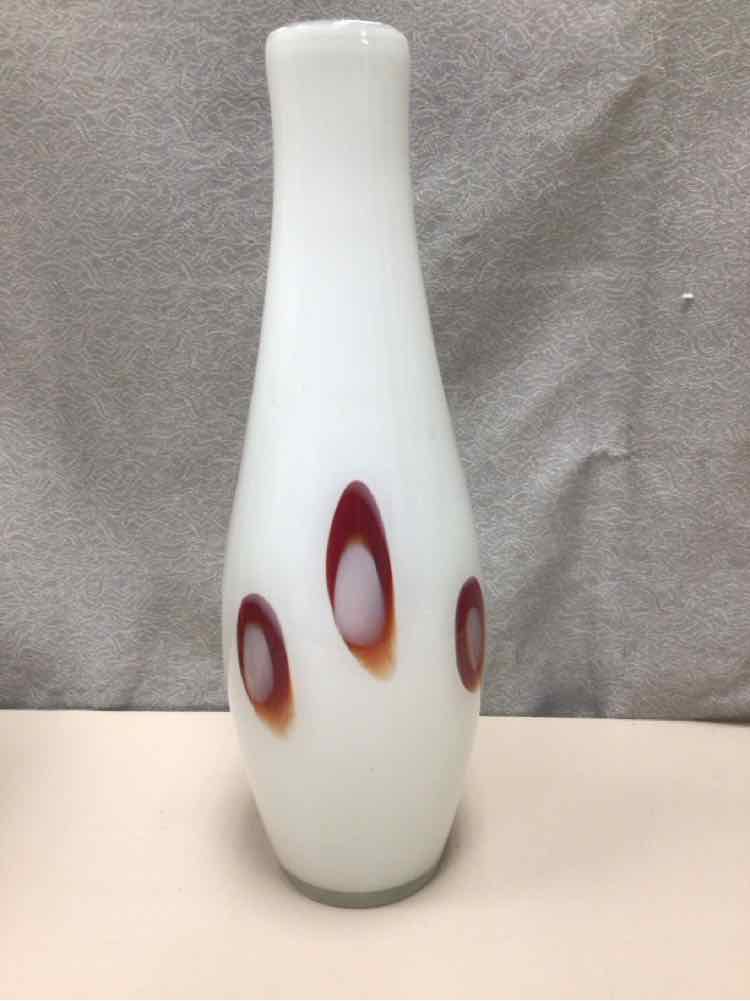 TALL WHITE RED CIRCLES GLASS VASE