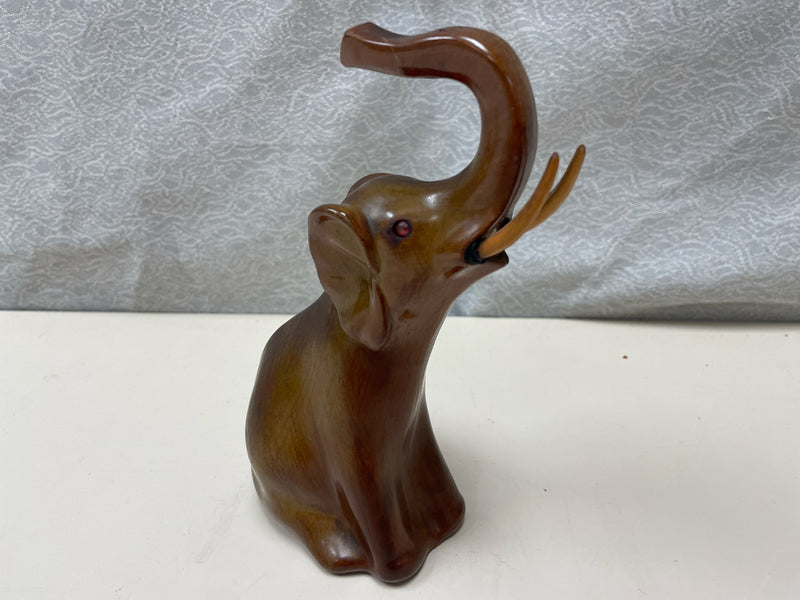 WOOD CARVED ELEPHANT SCULPTURE