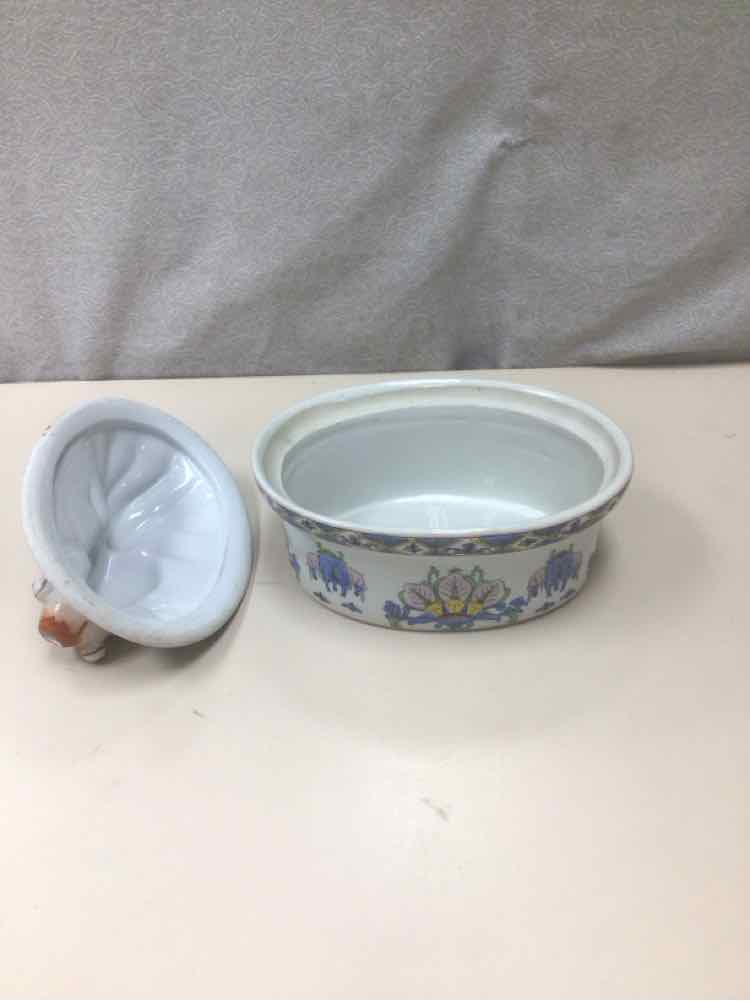 ASIAN THEME GOLDFISH LIDDED DISH