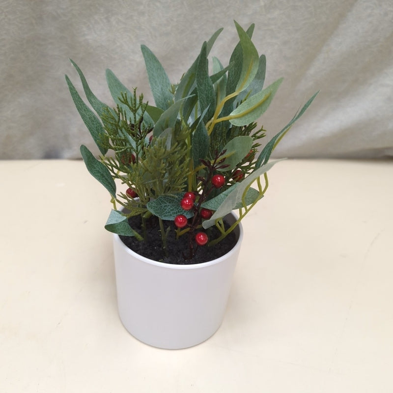 FAUX PLANT W/BERRIES