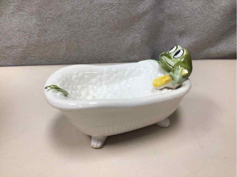 FROG IN BATHTUB SOAP HOLDER