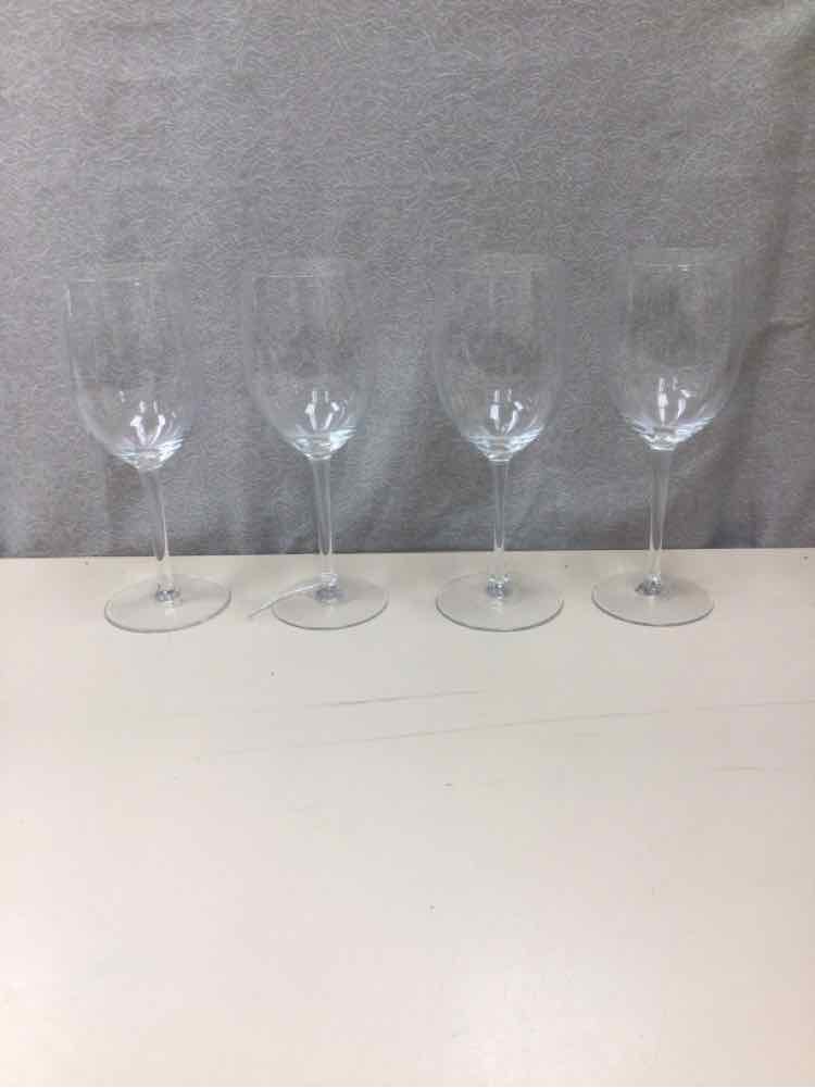 TALL WHITE WINE GLASSES